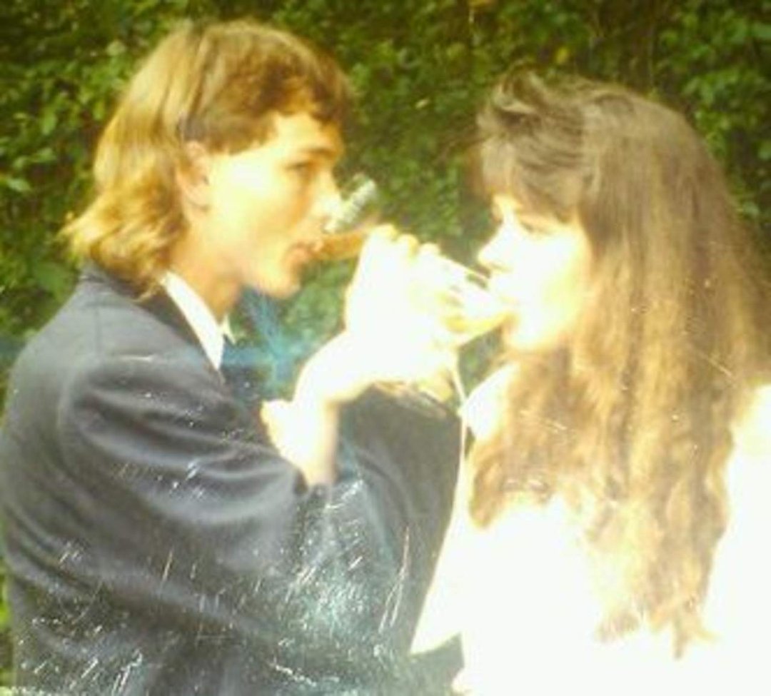 Donna Bates' album, Profile Pictures