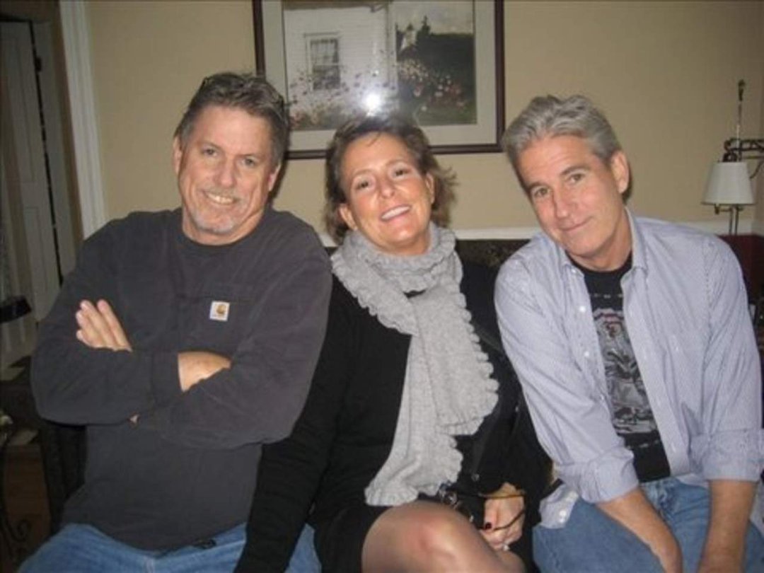 Sue Broomhead's album, Profile Pictures