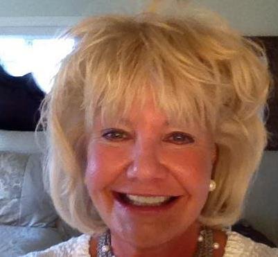 Suzanne Stone's album, Profile Pictures