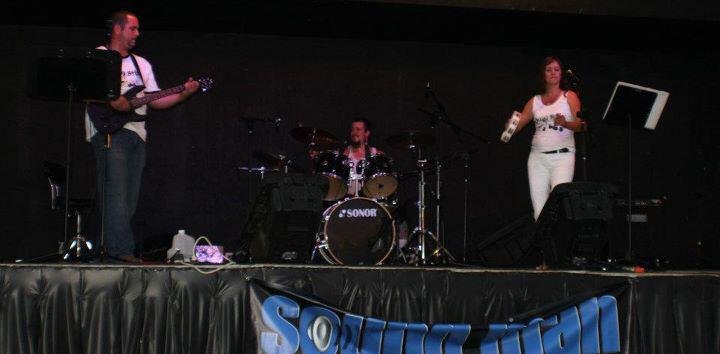 Larry Floyd's album, Battle of the Bands 2011