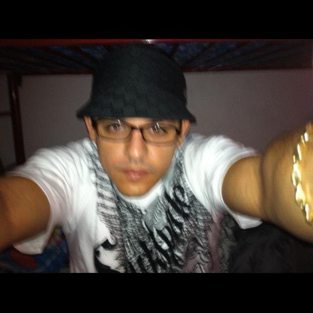 Cesar Machado Arias' album, Mobile Uploads