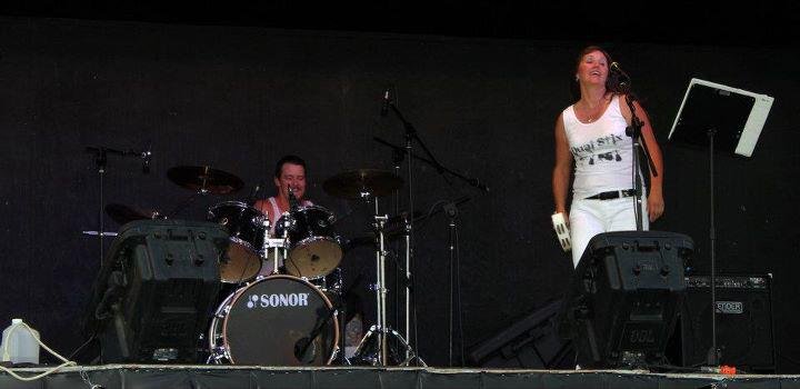Larry Floyd's album, Battle of the Bands 2011