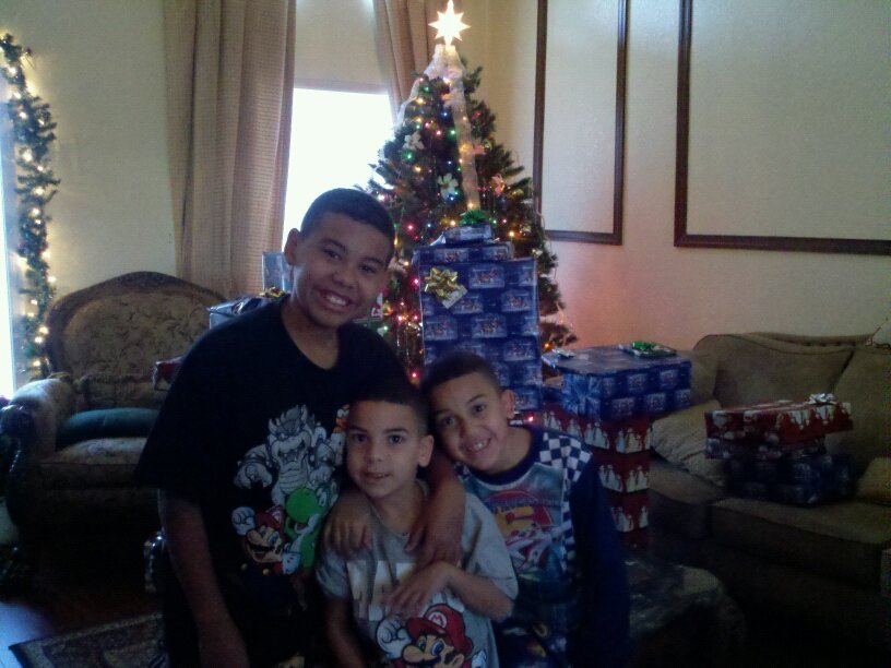 Daniel Reyes' album, X-Mas 2010