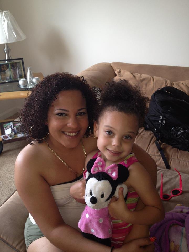 Scarlet Rondon's album, Mobile Uploads