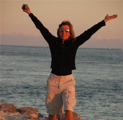 Susan Salgado's album, Profile Pictures
