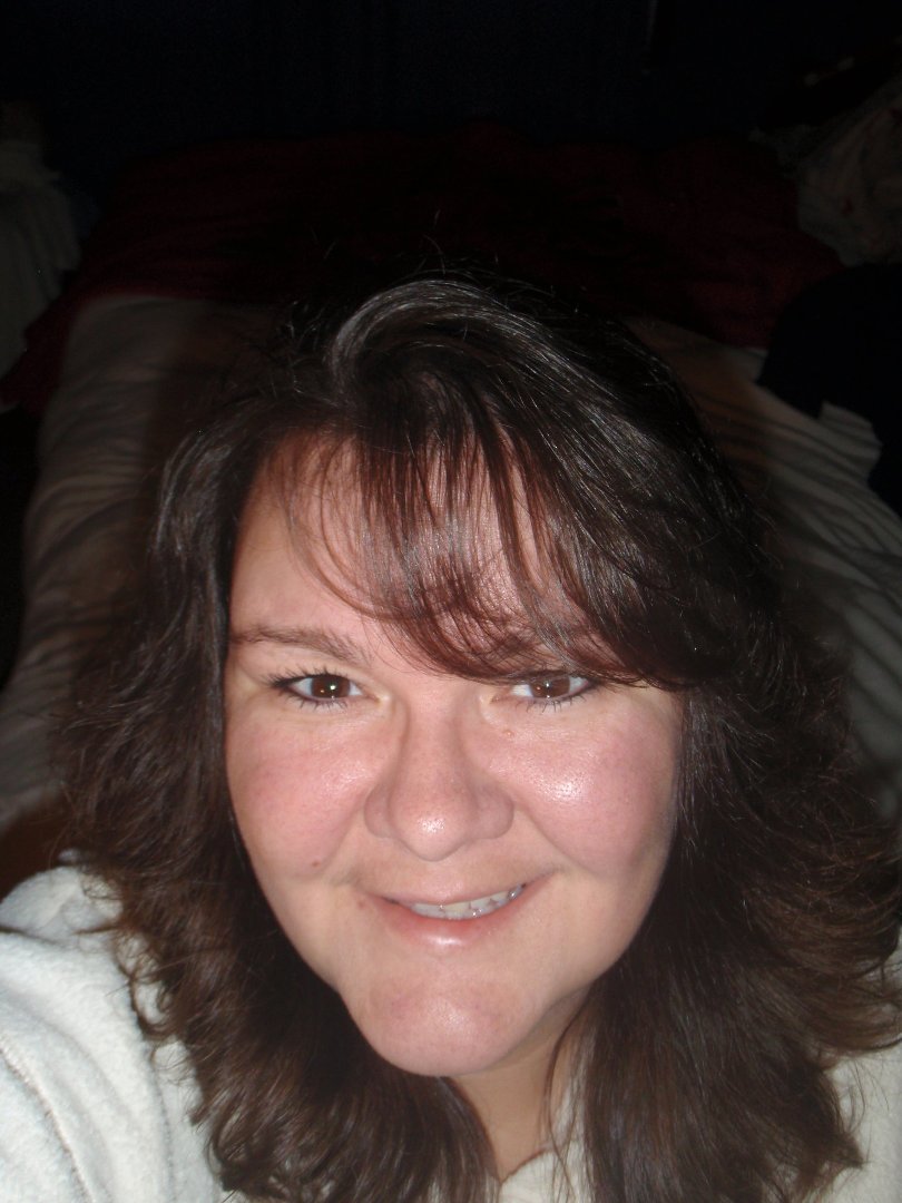 Danielle Leonard's album, Profile Pictures