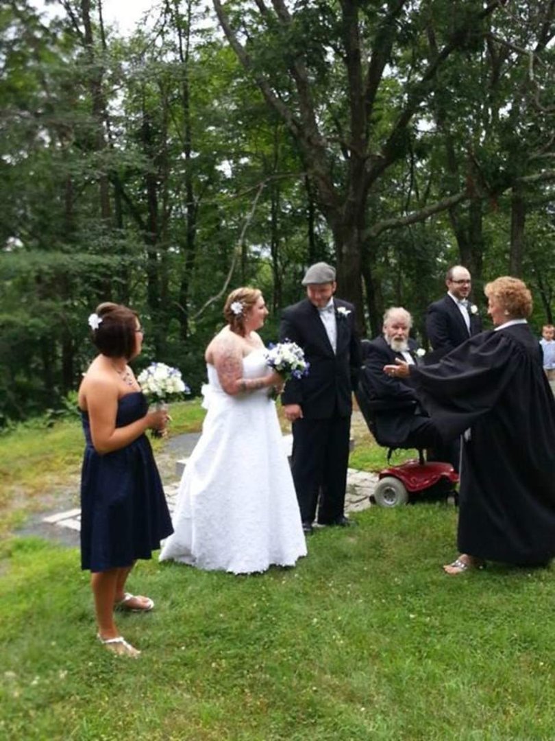 Christine Hebert's album, Sarah and Travis Pierce Wedding