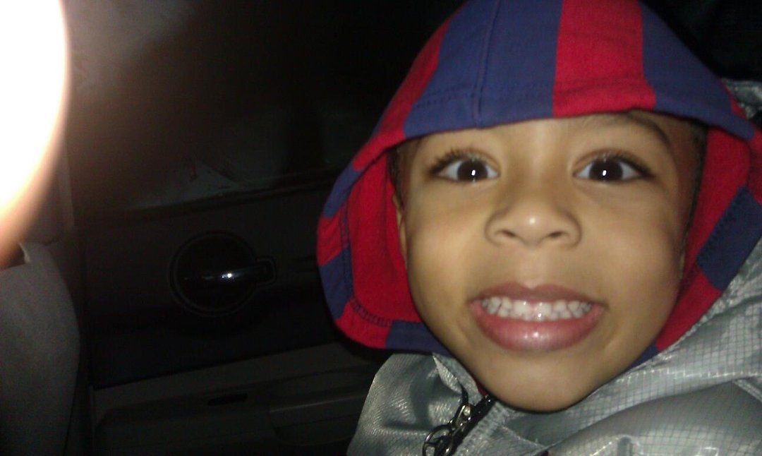 Robinson Almonte's album, Mobile Uploads