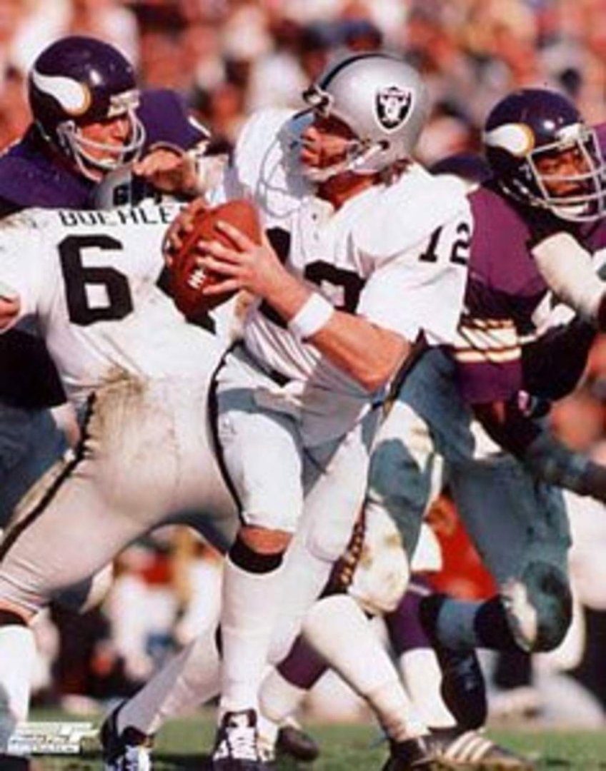 Warren Mau's album, Raider Greats