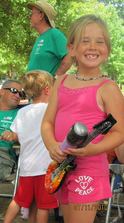 Elizabeth Monahan's album, Monahan Family Picnic