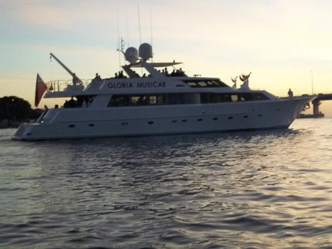 William Schuler's album, Sarasota Christmas Boat Parade 2012/Marina Jack's