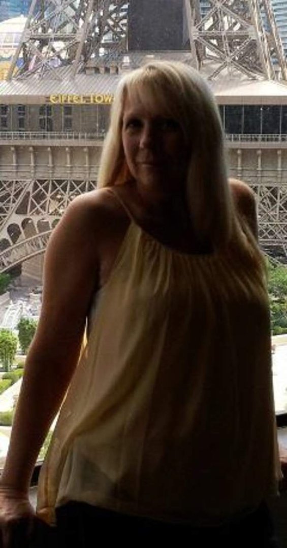 Eileen Morcom's album, Profile Pictures