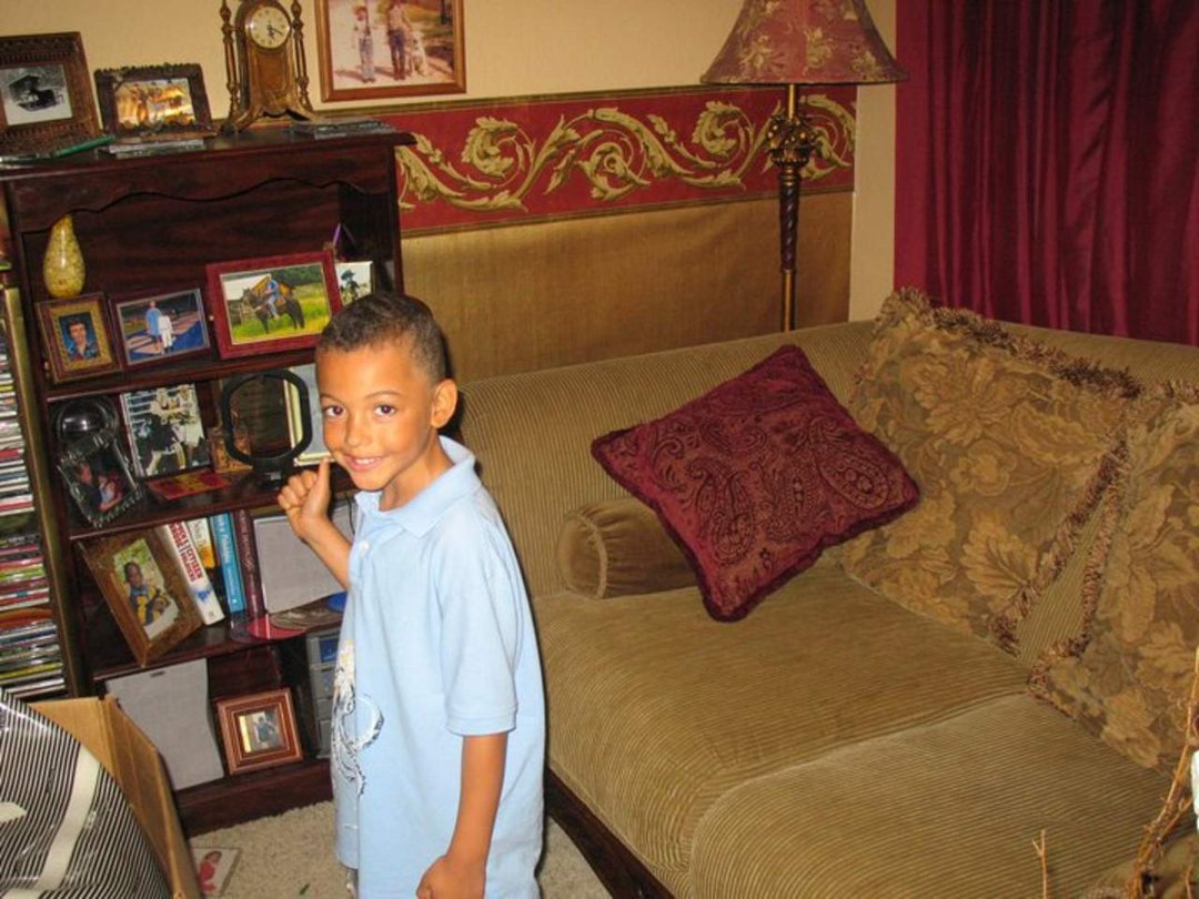 Laraba Irving's album, Profile Pictures