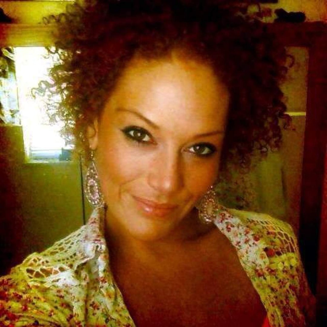 Amber Betts' album, Profile Pictures
