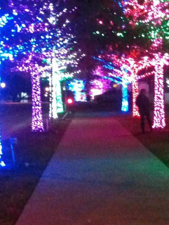 Illa Thompson's album, Christmas 2011