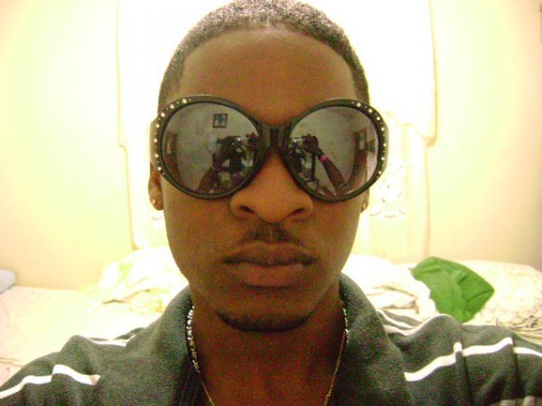 Dadrian Hibbert's album, Profile Pictures