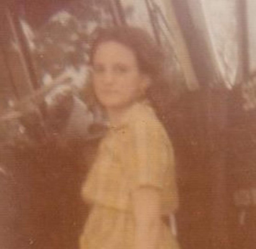 Deborah Peters' album, Profile Pictures