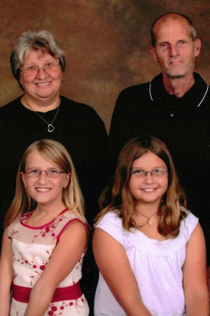 Lora Berg's album, family photo