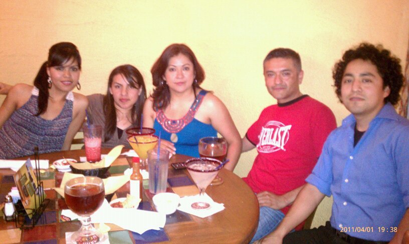 Lis Cruz's album, Mobile Uploads
