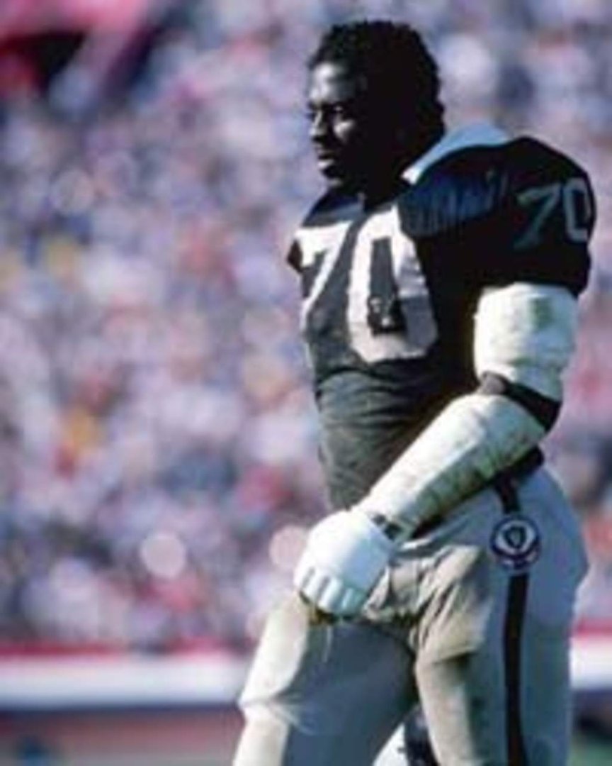 Warren Mau's album, Raider Greats