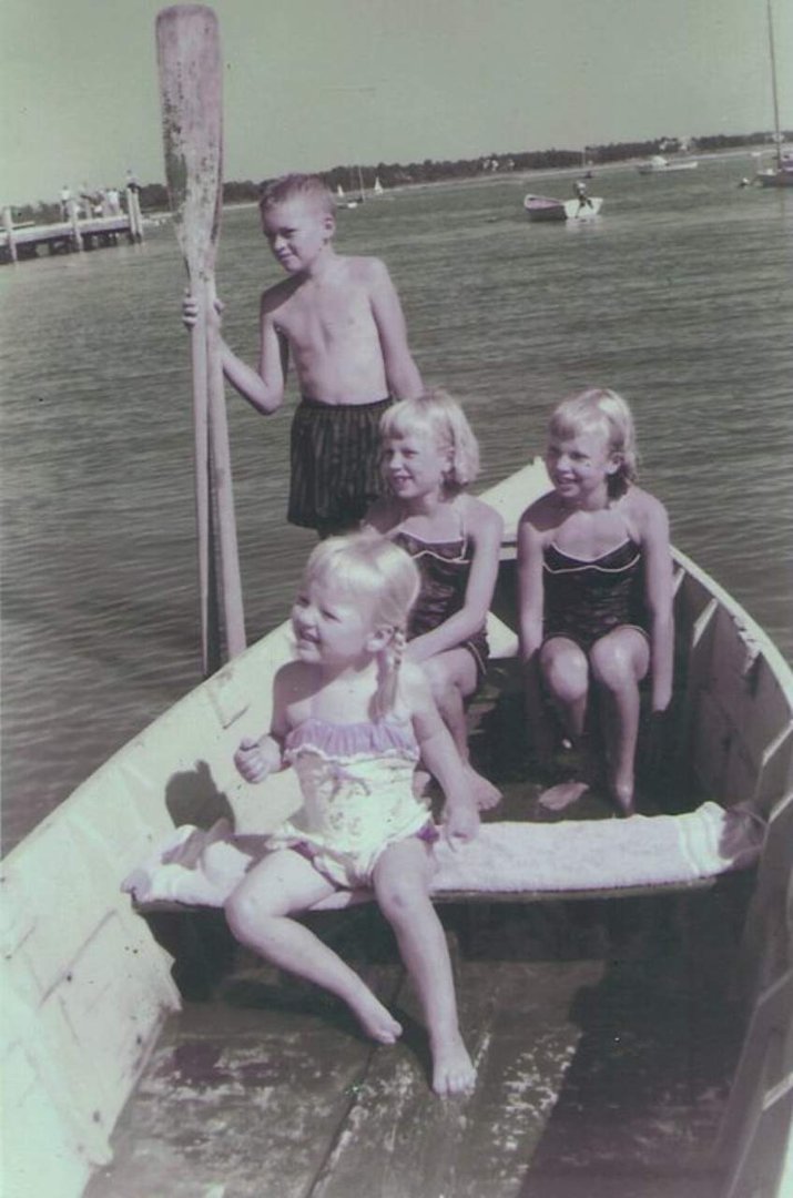 Robert de Veer's album, My Sisters