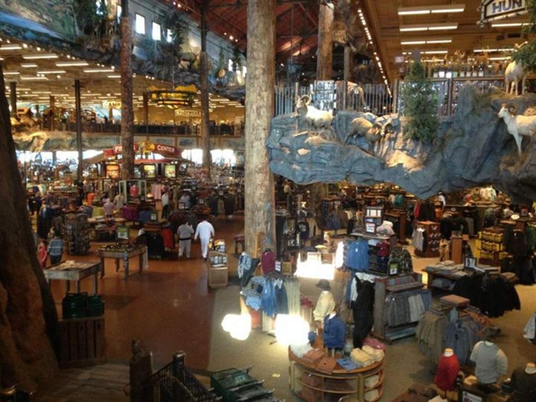Alan Chun's album, Bass Pro Shops in Manteca