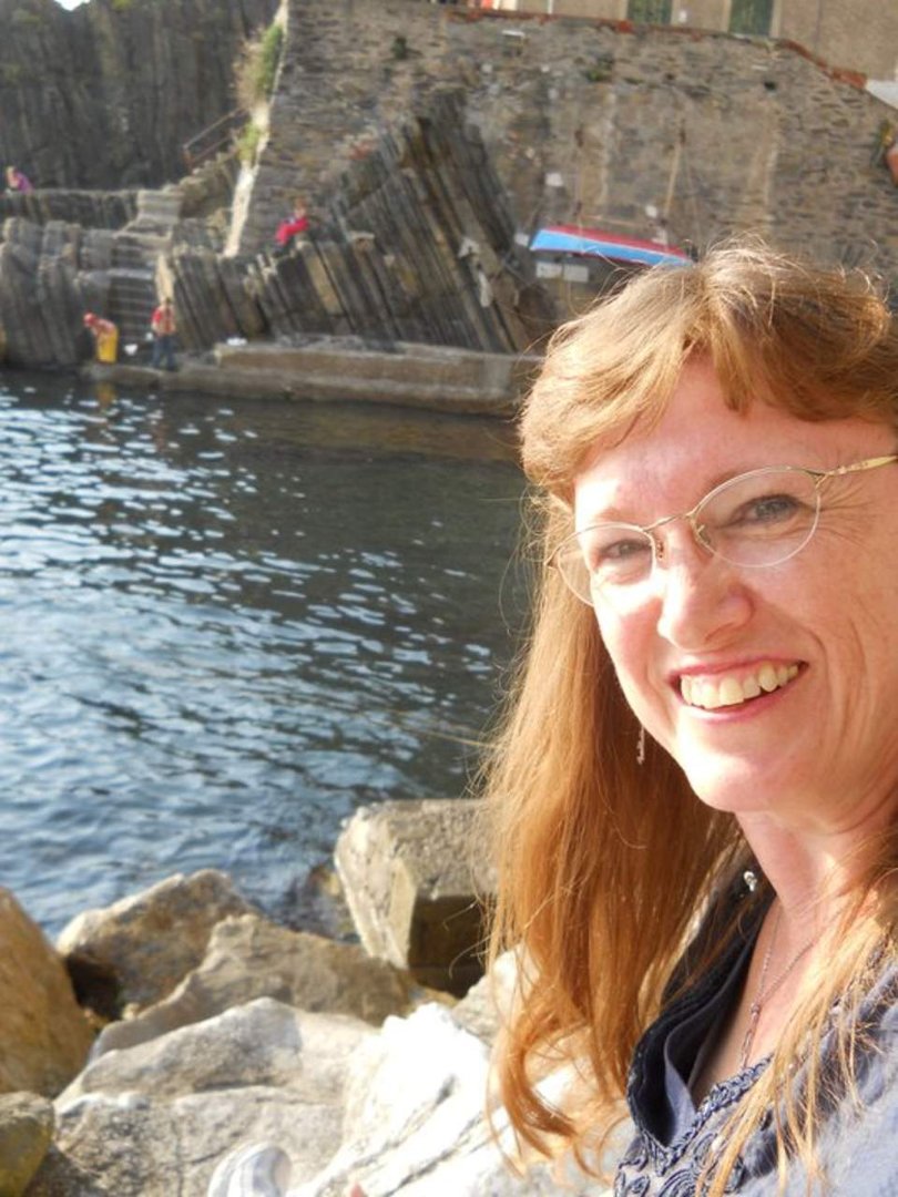 Nancy Marcet's album, Profile Pictures