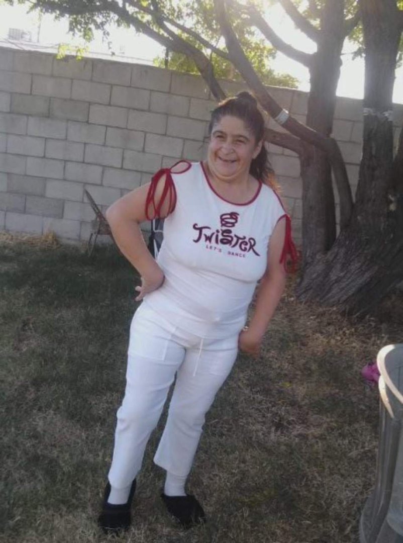 Elizabeth Acosta's album, Mobile Uploads
