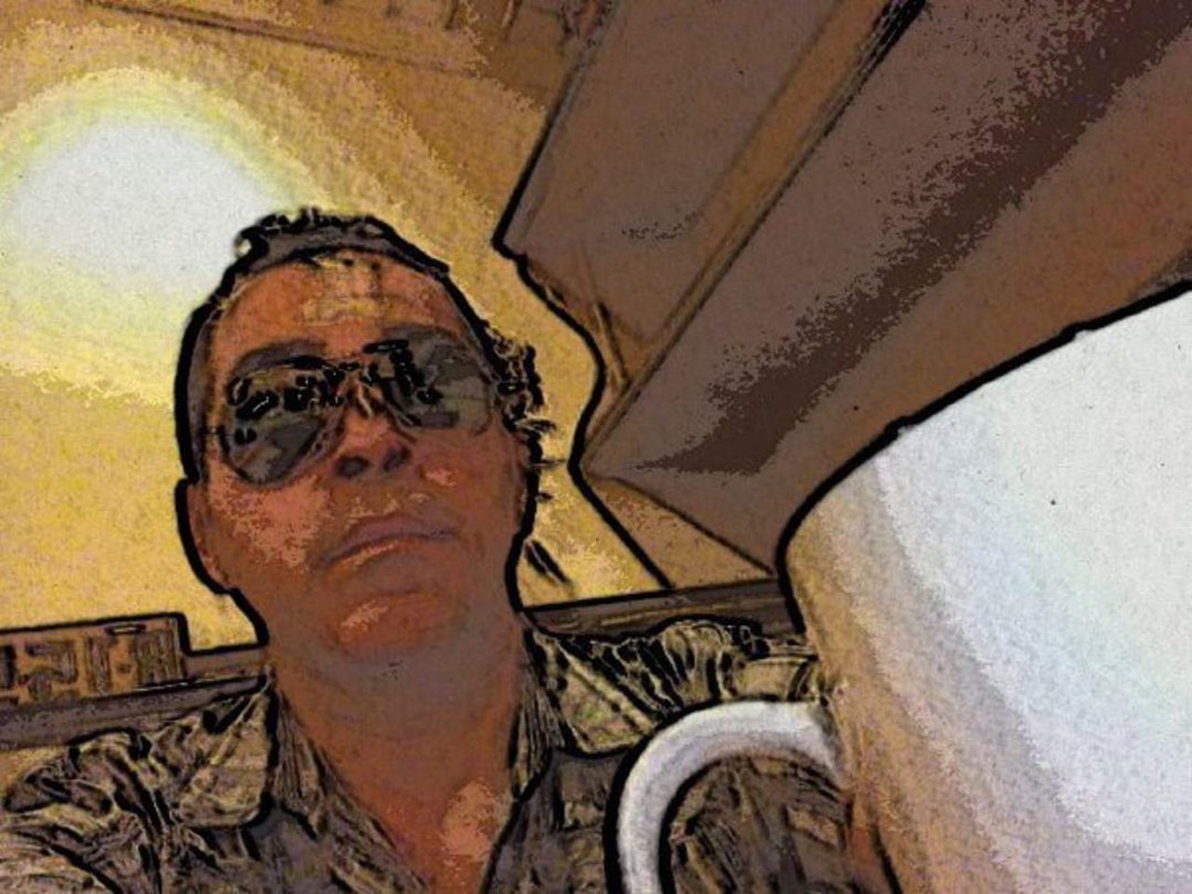 Daniel Moraga's album, Profile Pictures