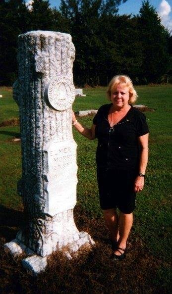Lyn Solomon Vigil Killian's album, Profile Pictures