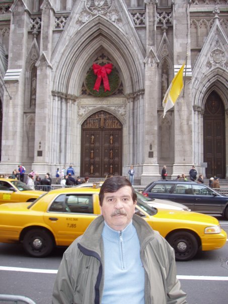 Julio Saghini's album, Profile Pictures
