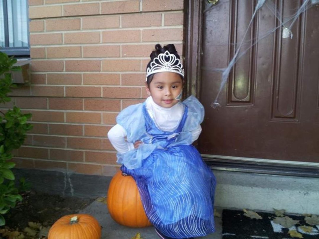 Merlinda Castillo's album, Mobile Uploads