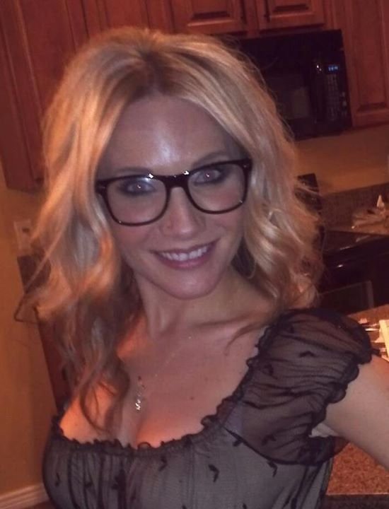 Alysa Olsen's album, Profile Pictures
