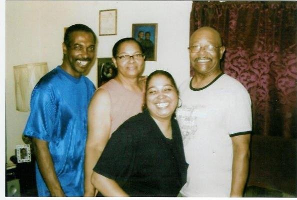 Phyllis Kemp's album, Profile Pictures