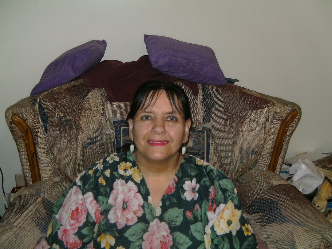 Pauline Riddle's album, Profile Pictures