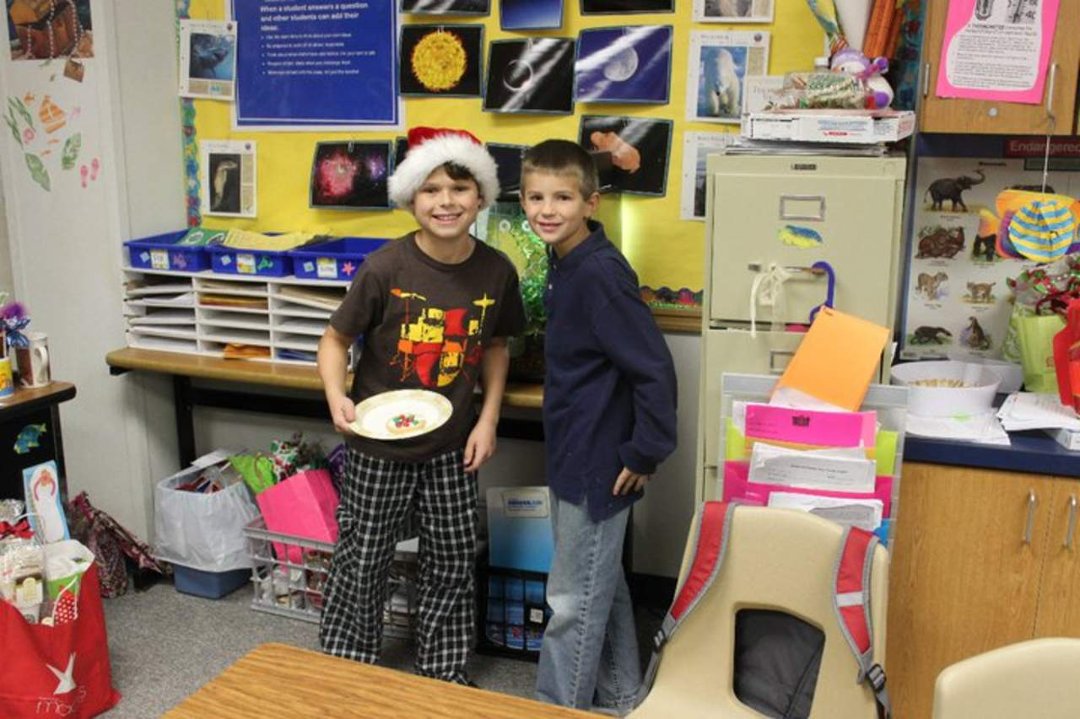 Laurie Currie's album, Christmas 2010