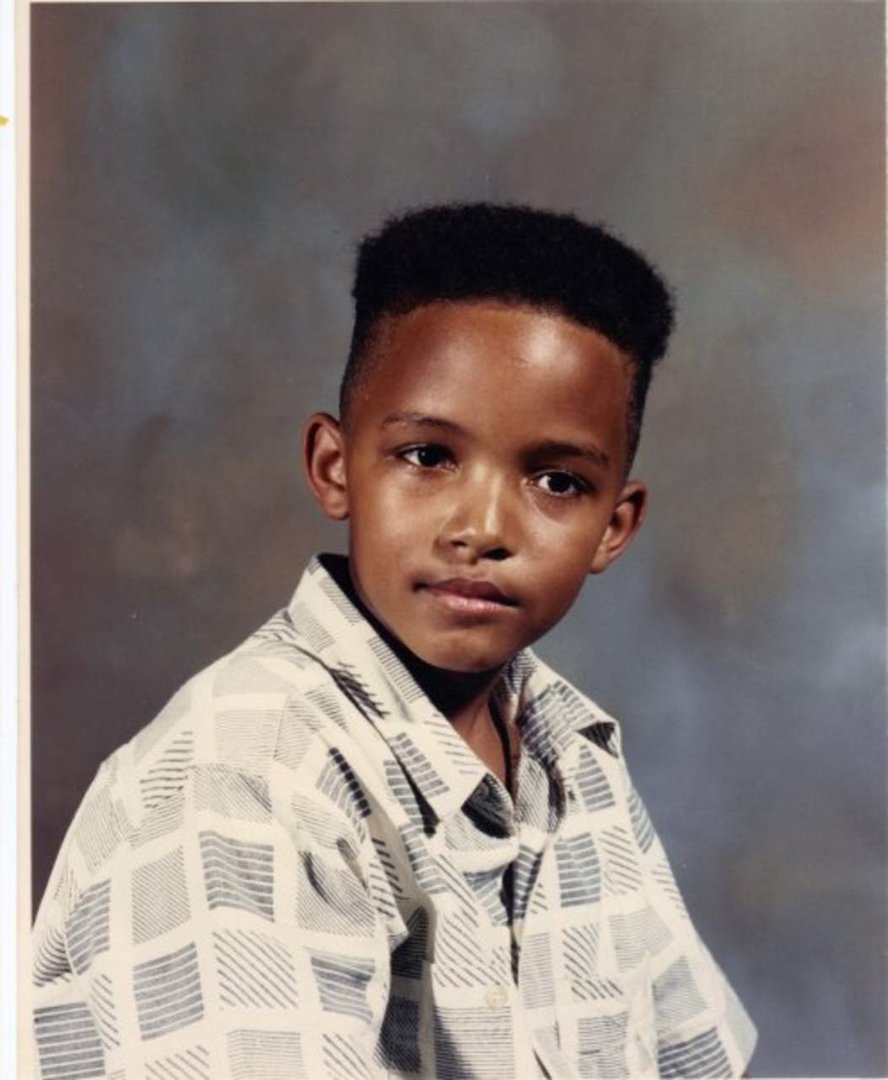 Derrick Maxwell's album, Profile Pictures