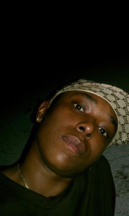 Laticha Davis' album, Profile Pictures