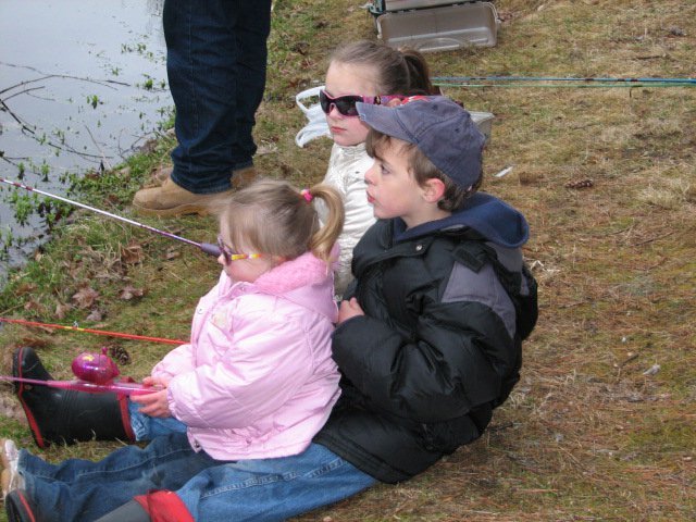 Steven Williams' album, Opening Day of Fishing Season with the grand kids April 17, 2011