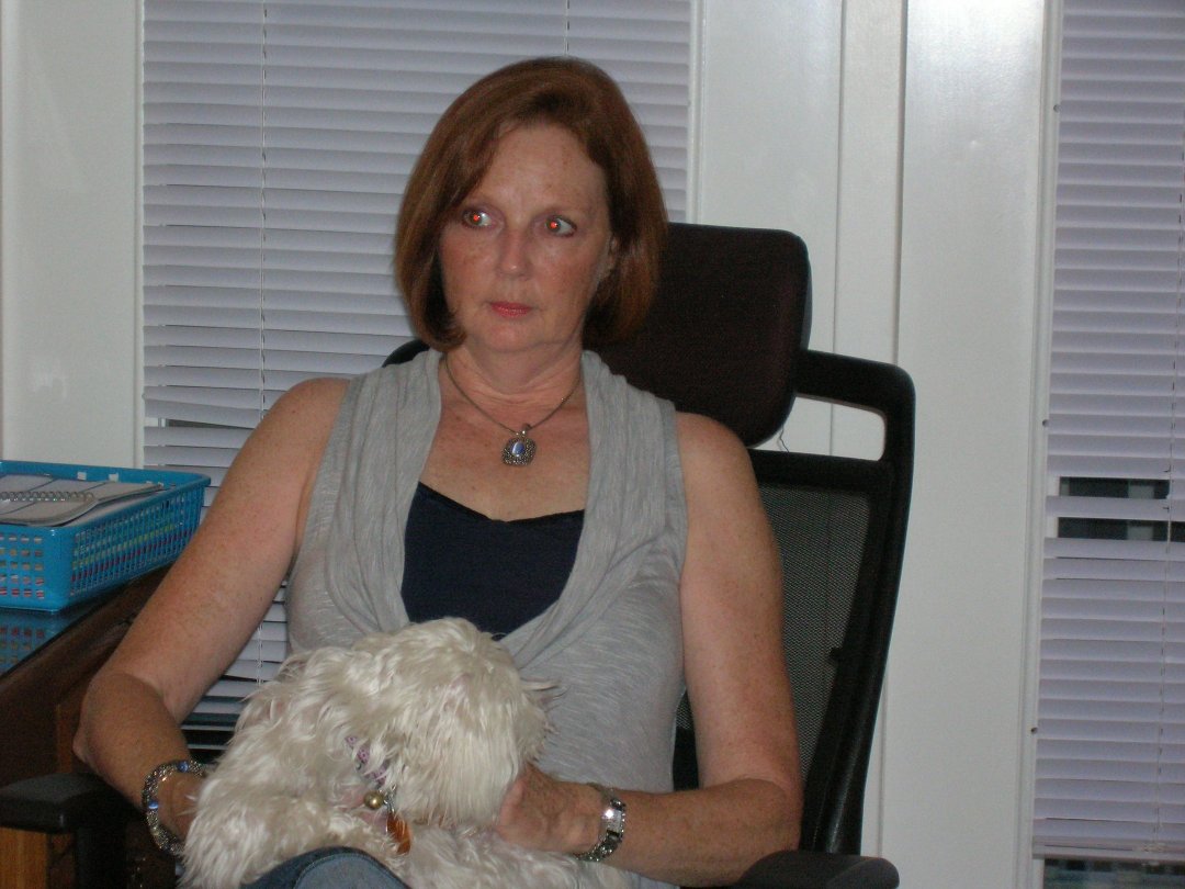 Pam Bates' album, Profile Pictures