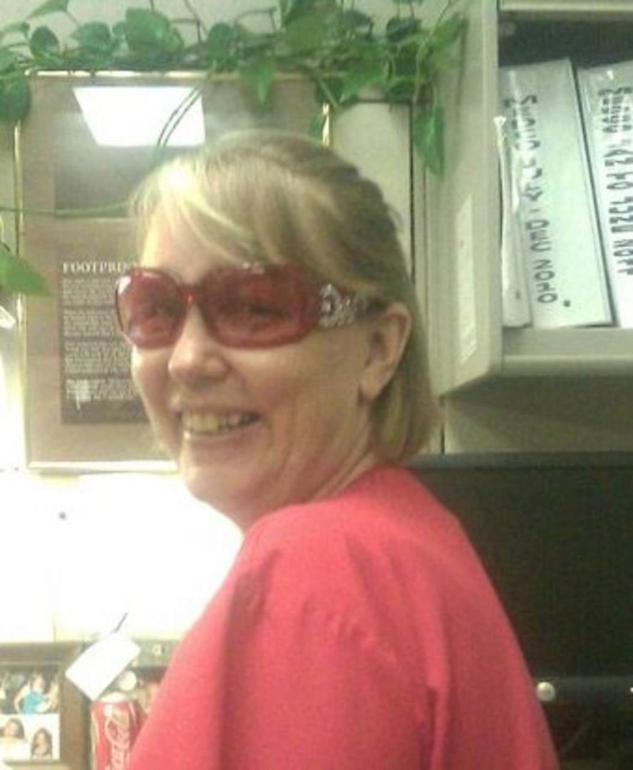 Sandra Irvin's album, Profile Pictures
