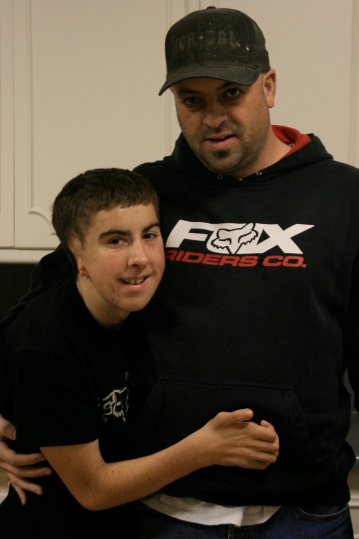 Robert Medeiros' album, Profile Pictures