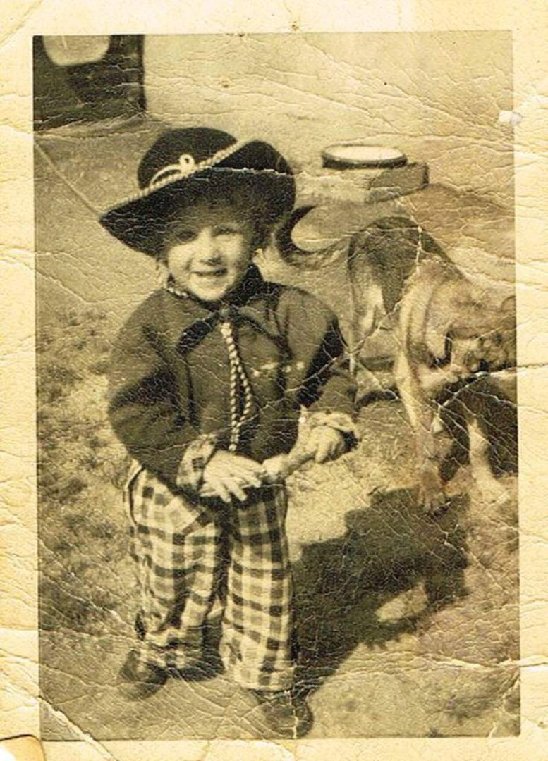 Vicki Levin's album, Profile Pictures