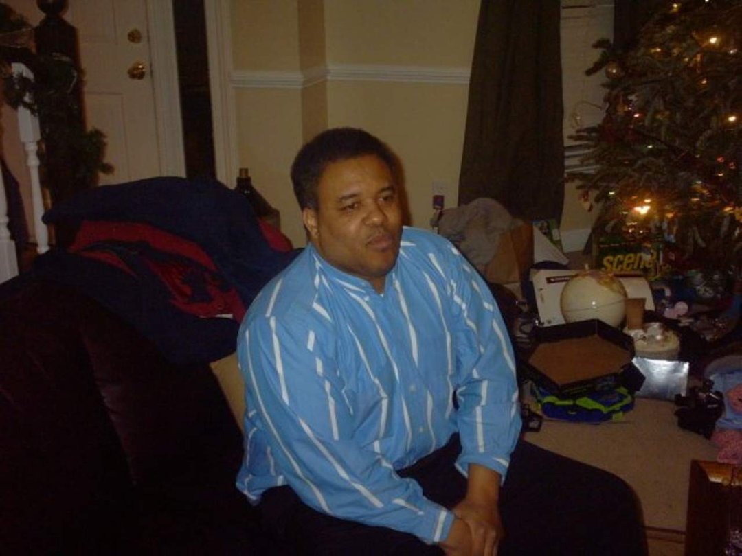 Eric Loveless' Classmates profile album