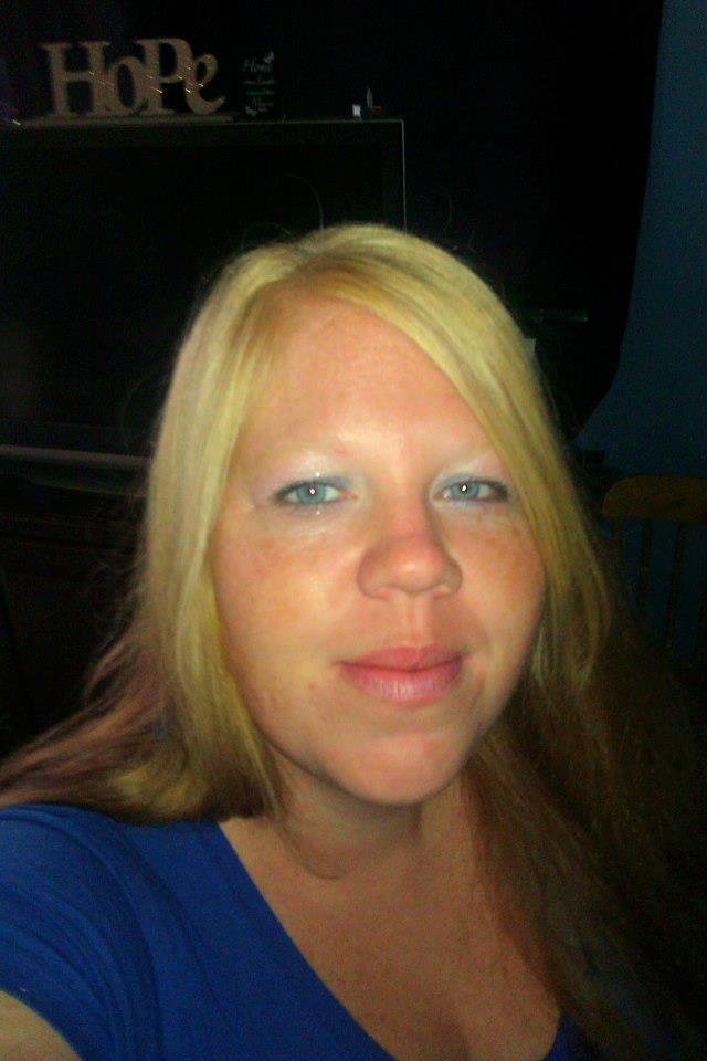 Elly Starr's album, Profile Pictures
