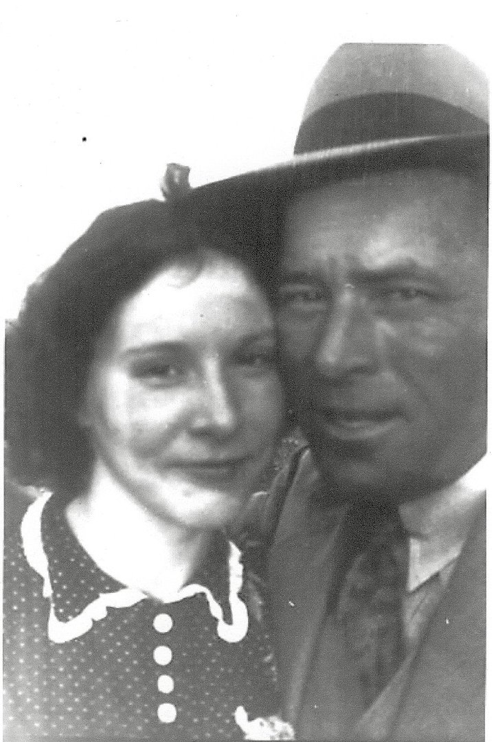 William (Dean) Applegate's album, Profile Pictures