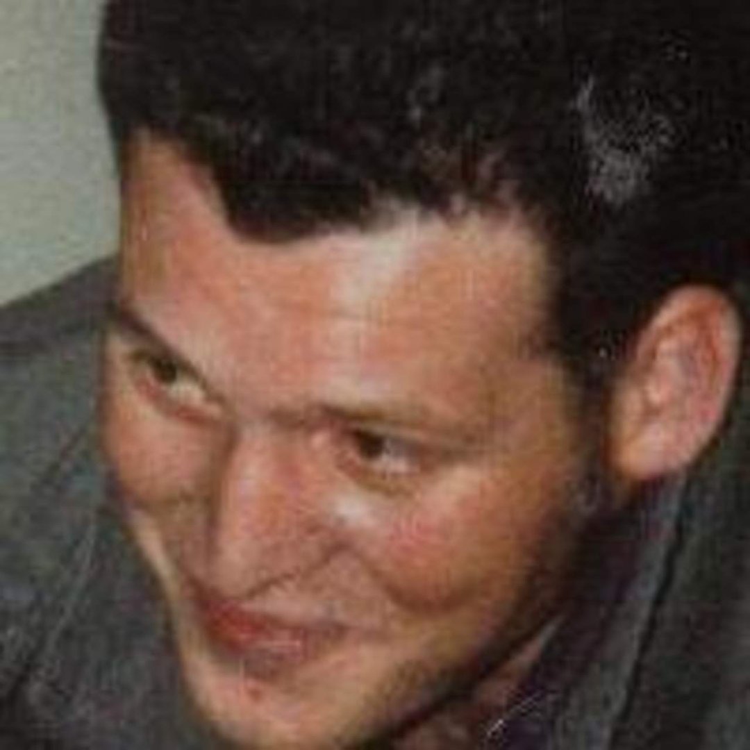 Robert Gonzalez's album, Profile Pictures