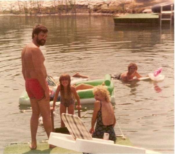 Bobbie Anders' album, all family #1