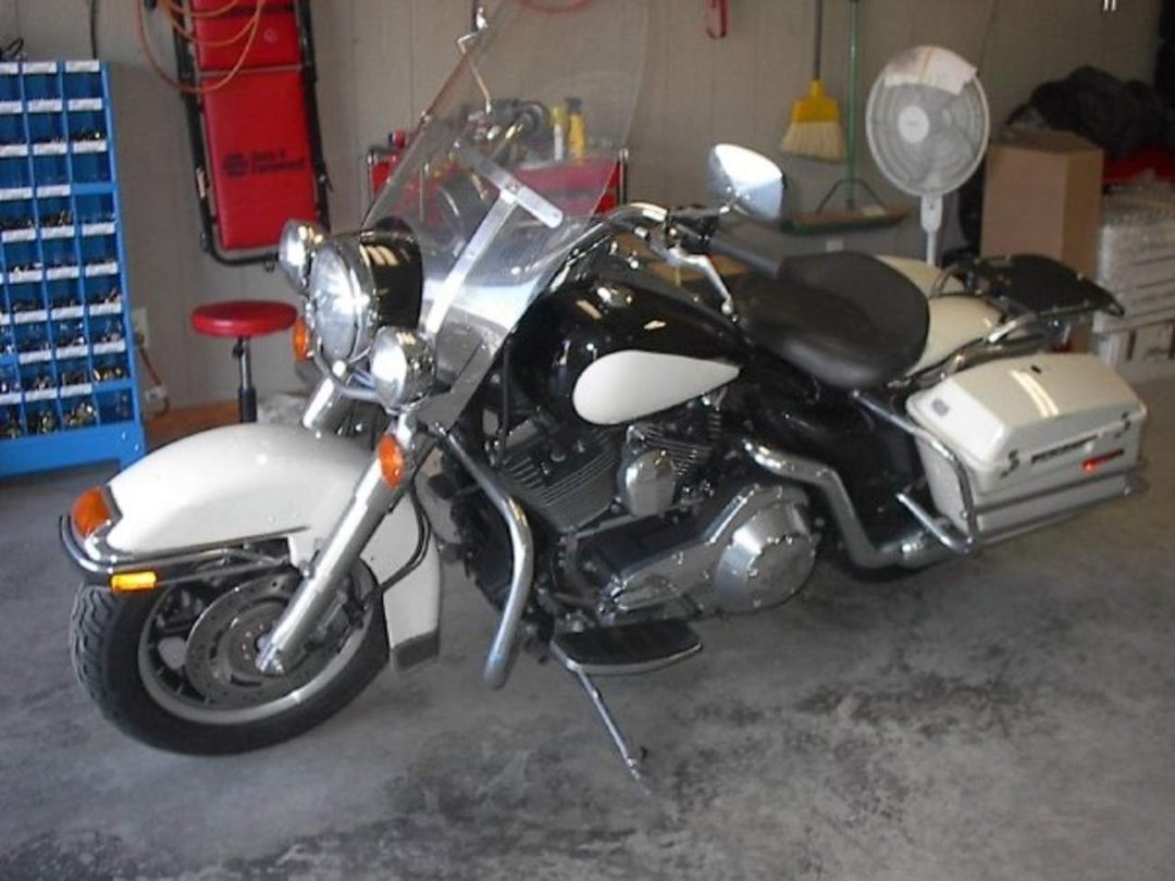 Bill Weaver's album, Cop Bike build