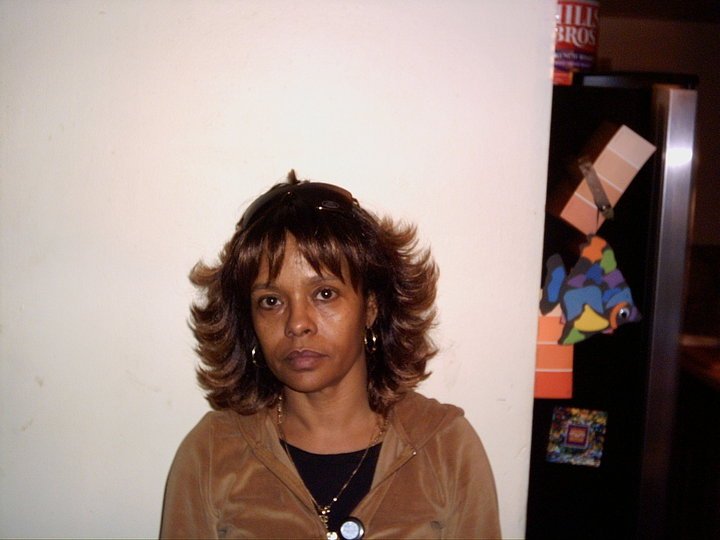 Ada Hinley's album, Profile Pictures